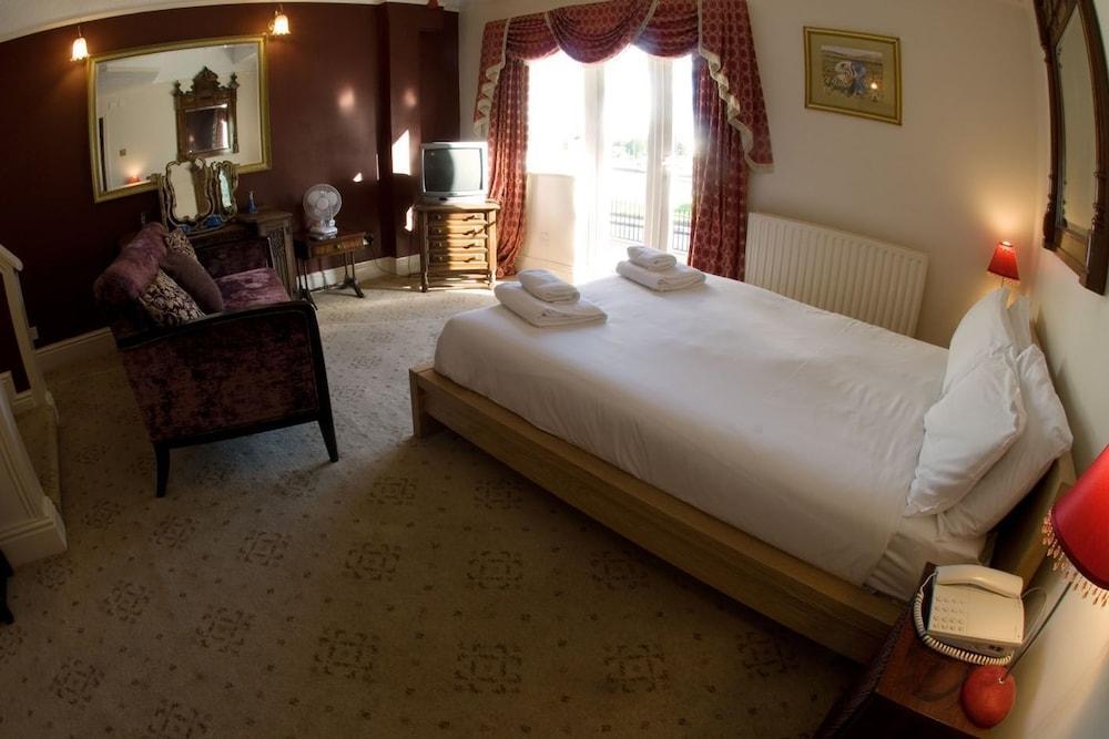 Sparkle Hotel Quinton المظهر الخارجي الصورة