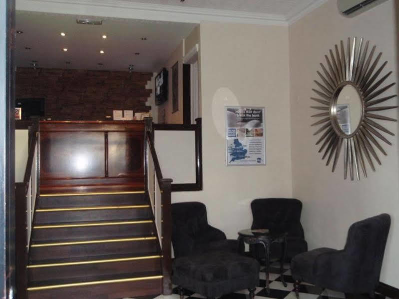 Sparkle Hotel Quinton المظهر الخارجي الصورة