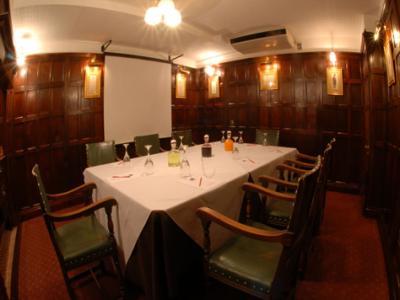 Sparkle Hotel Quinton المظهر الخارجي الصورة